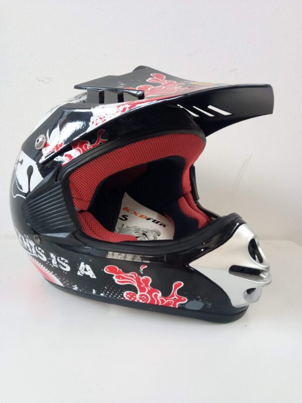 Helmet fun 11
