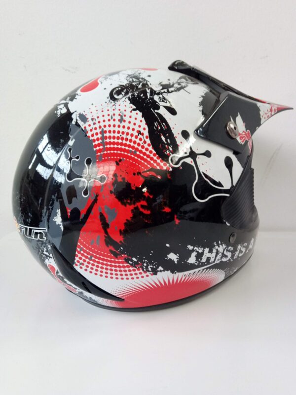 Helmet fun 13