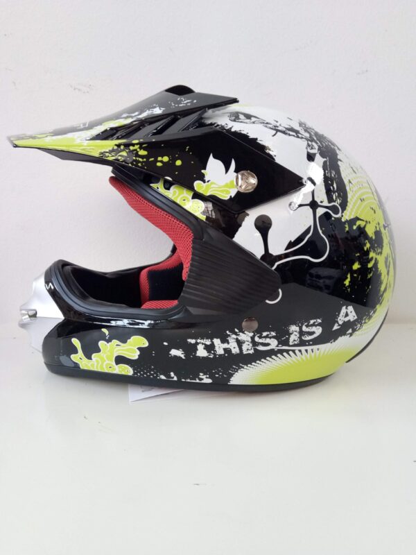 Helmet fun 16