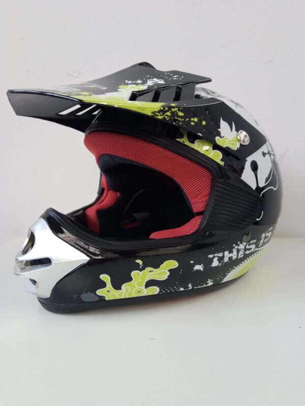Helmet fun 17