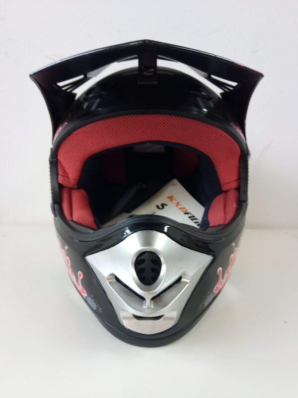 Helmet fun 9
