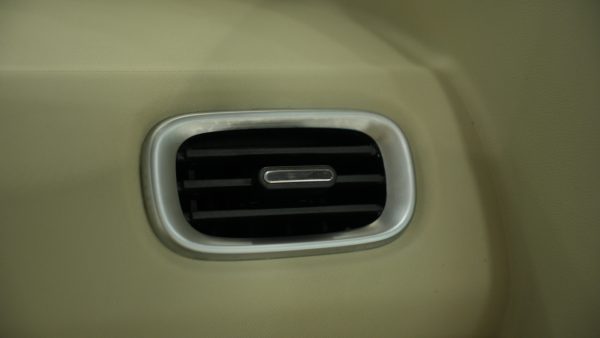 Mașină electrică X2, urbană,15