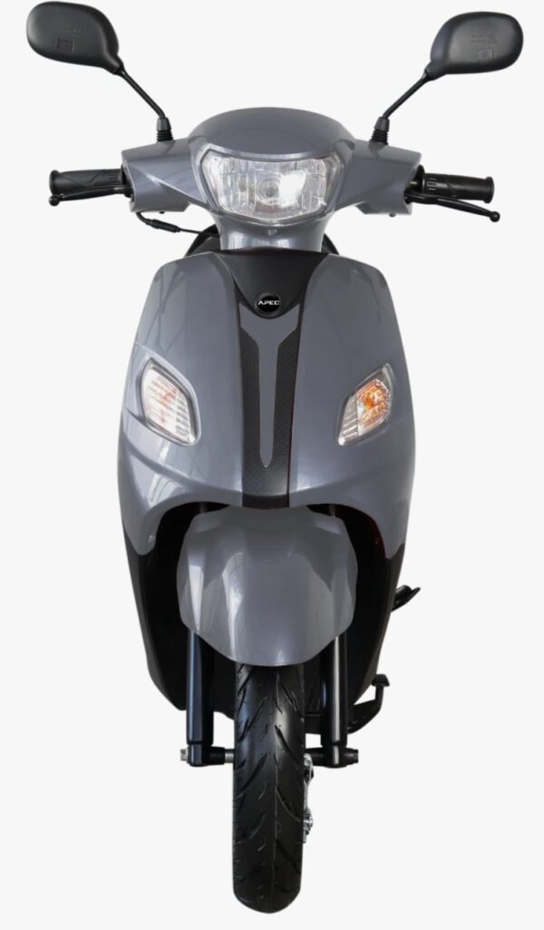 Scuter 49 cc, pe benzina, PS3 2