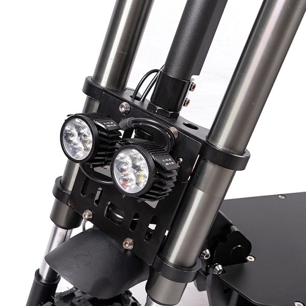 Trotinetă electrică OFFROAD 11+ Warrior – Putere dublă, viteză maximă și dotări premium13
