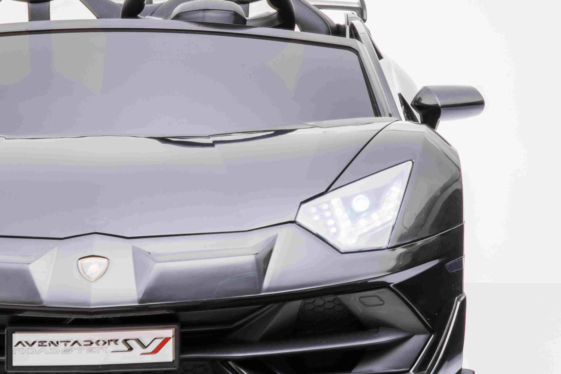 Mașină electrică copii Lamborghini Aventador 24V două locuri, caroserie lăcuită negru, 2.4 GHz DO, scaune moi din PU, afișaj LCD, suspensie, uși cu deschidere verticală, roți EVA moi, MOTOR 2 X 45W, licență ORIGINALĂ - imagine 19