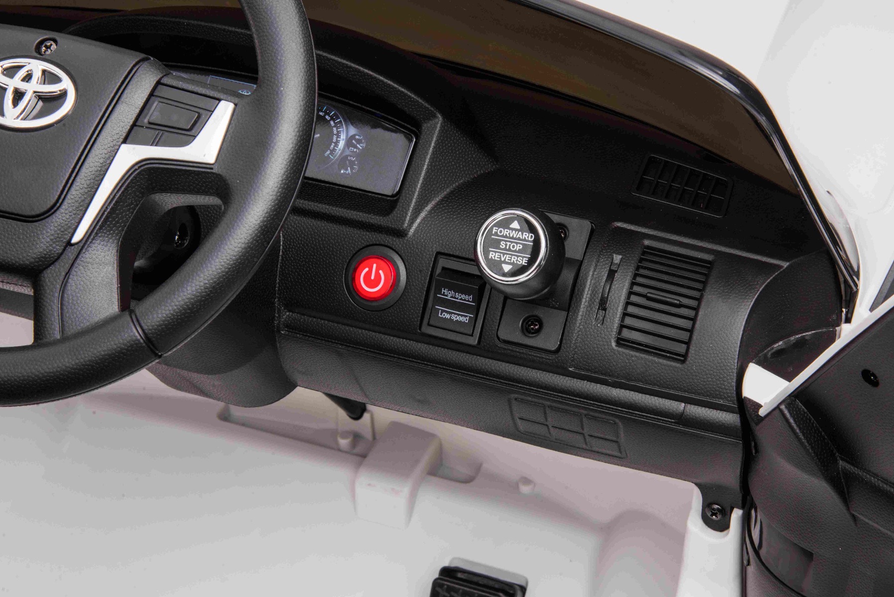 Mașină electrică de jucărie Toyota Landcruiser 12V, alb, scaun din piele, telecomandă 2,4 GHz, intrare USB / AUX, suspensie, baterie 12 V, roți moi EVA, MOTOR 2 X 35 W, licență ORIGINALĂ - imagine 12