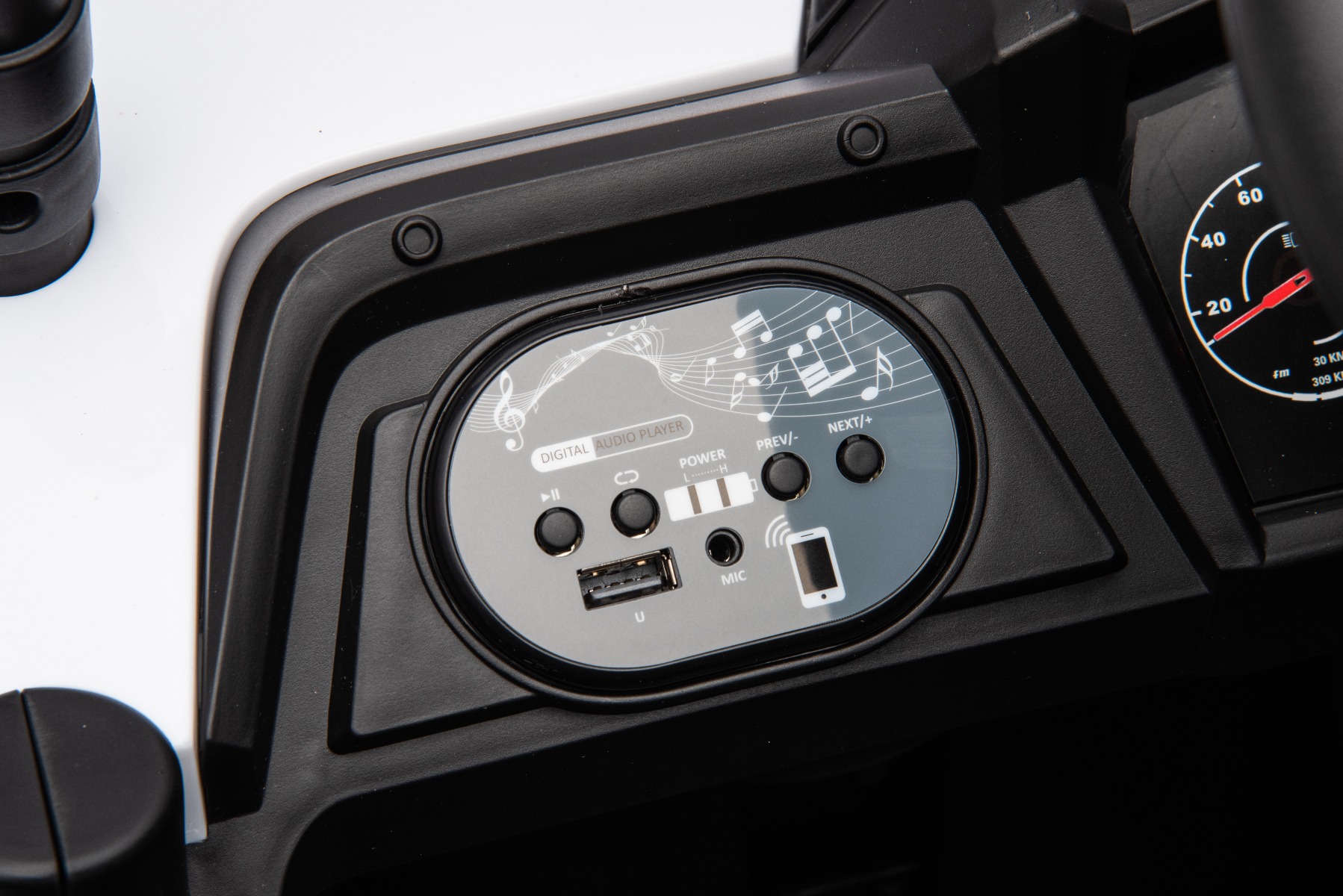 Mașină electrică copii UTV Small 12V, alb, Tracțiune spate, baterie 12V, Roți din plastic, banchetă dublă, Telecomandă 2,4 GHz, Un singur loc, MP3 player cu intrare USB/SD, Lumini LED - imagine 17