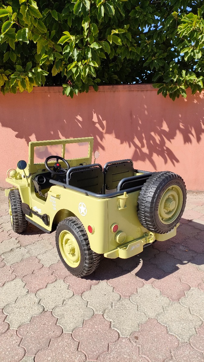 Mașinuță electrică pentru copii SUA ARMY-4X4, Verde, cu trei locuri, MP3 Player cu intrare USB / SD, suspensie integrală, lumini LED, parbriz pliabil, baterie portabilă 12V14AH, roți EVA, scaune din piele, telecomandă de 2,4 GHz, 4x4 - imagine 30