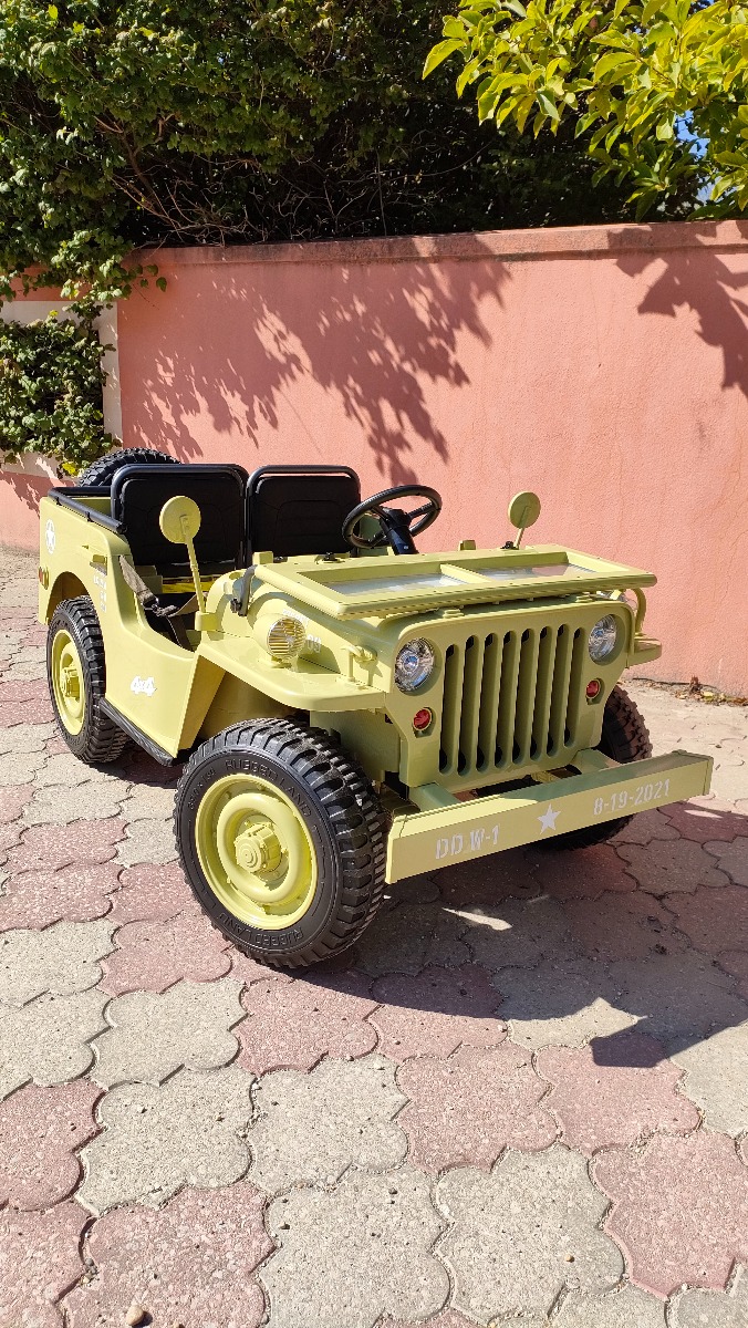 Mașinuță electrică pentru copii SUA ARMY-4X4, Verde, cu trei locuri, MP3 Player cu intrare USB / SD, suspensie integrală, lumini LED, parbriz pliabil, baterie portabilă 12V14AH, roți EVA, scaune din piele, telecomandă de 2,4 GHz, 4x4 - imagine 54