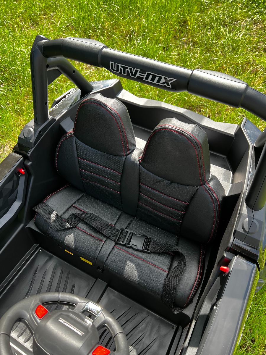 Mașinuță electrică de jucărie NEW RSX 24V, negru, tracțiune 4x4, baterie litiu, roți EVA, suspensii, scaun din piele artificială cu două locuri, telecomandă, player MP3 cu intrare USB/AUX - imagine 4