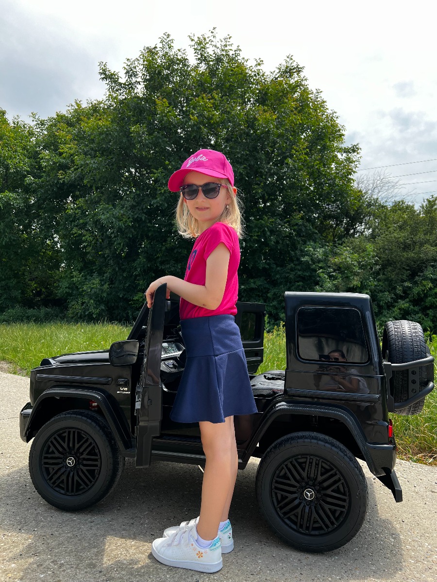 Mașină electrică Mercedes-Benz G63 AMG 4x4 cu două locuri 12V, alb, MP3 Player cu intrare USB/AUX, tracțiune 4x4, baterie 12V14Ah, roți EVA cu suspensie, scaune din piele, telecomandă, licențiat - imagine 25