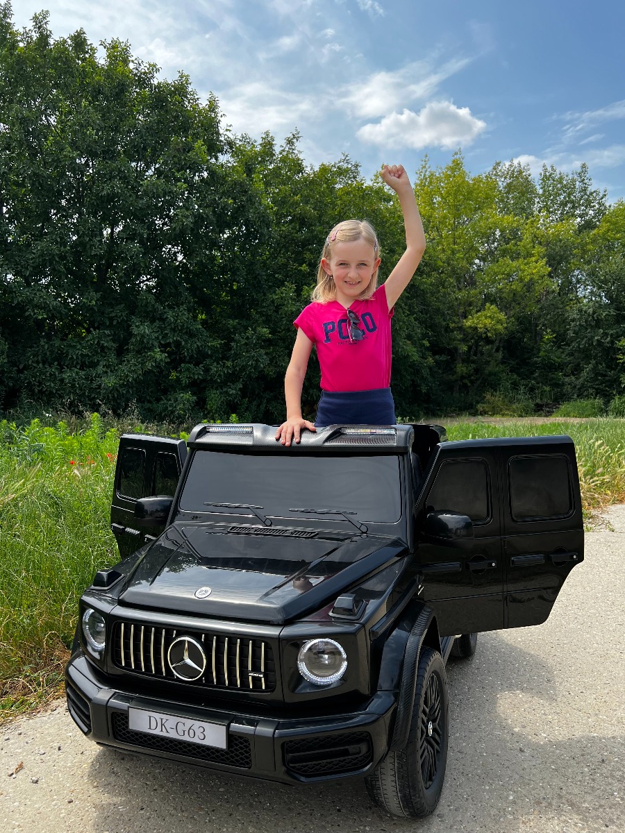 Mașină electrică Mercedes-Benz G63 AMG 4x4 cu două locuri 12V, roșu, MP3 Player cu intrare USB/AUX, tracțiune 4x4, baterie 12V14Ah, roți EVA cu suspensie, scaune din piele, telecomandă, licențiat - imagine 33