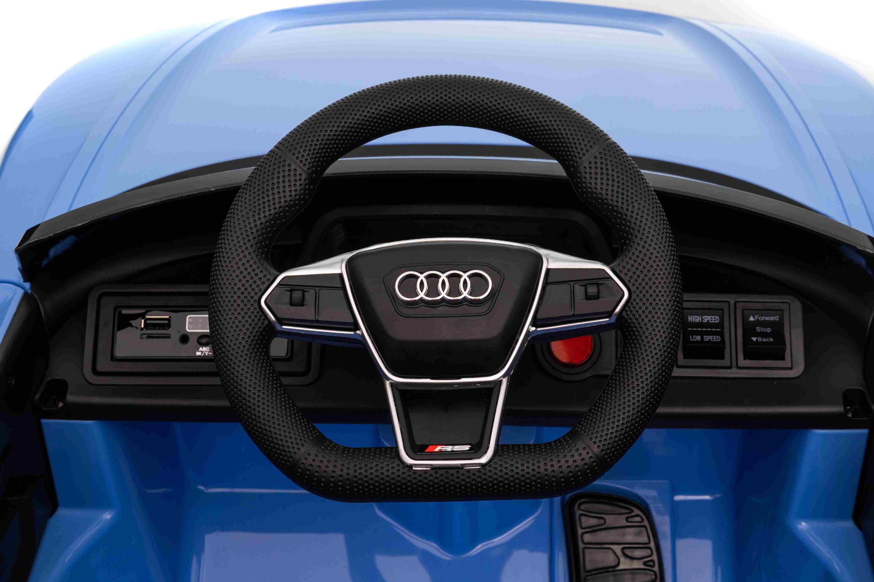 Maşinuţa electrica copii Audi RS E-tron GT 12V, albastru, scaun lat, telecomandă 2.4 GHz, intrare USB / AUX, Bluetooth, suspensie, baterie litiu, lumini LED, motor 2 x 25W, licență ORIGINALĂ - imagine 8