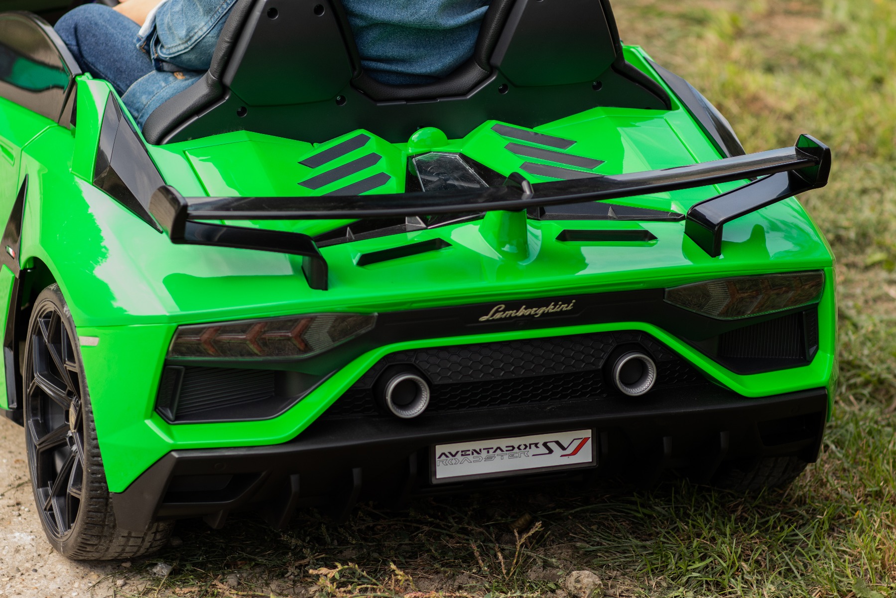 Mașină electrică copii Lamborghini Aventador 24V două locuri, caroserie lăcuită verde, 2.4 GHz DO, scaune moi din PU, afișaj LCD, suspensie, uși cu deschidere verticală, roți EVA moi, MOTOR 2 X 45W, licență ORIGINALĂ - imagine 14