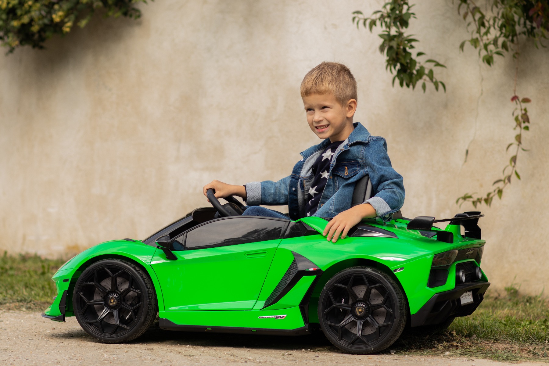 Mașină electrică copii Lamborghini Aventador 24V două locuri, caroserie lăcuită verde, 2.4 GHz DO, scaune moi din PU, afișaj LCD, suspensie, uși cu deschidere verticală, roți EVA moi, MOTOR 2 X 45W, licență ORIGINALĂ - imagine 15
