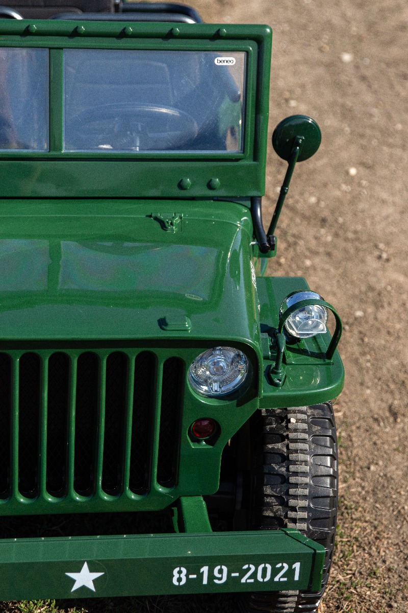 Mașinuță electrică pentru copii SUA ARMY-4X4, Verde, cu trei locuri, MP3 Player cu intrare USB / SD, suspensie integrală, lumini LED, parbriz pliabil, baterie portabilă 12V14AH, roți EVA, scaune din piele, telecomandă de 2,4 GHz, 4x4 - imagine 15