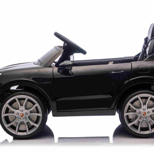 Mașinuță electrică copii Porsche Cayenne 12V cu tracțiune spate și licență origianlă, un singur loc, negru, baterie litiu, scaun lat, axe cu suspensii, telecomandă 2.4 GHz, player MP3 cu intrare USB/AUX, lumini LED