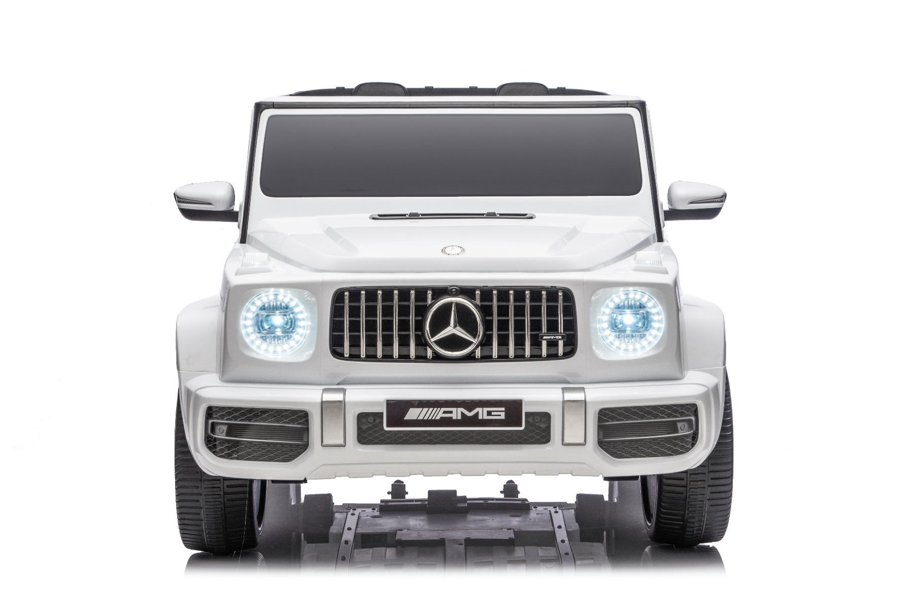 Mașină electrică de jucărie Mercedes-Benz G63 AMG 4x4 cu două locuri, alb, player MP3 cu conexiune USB/AUX și Bluetooth, tractiune 4x4, baterie litiu, roti EVA cu suspensie, scaune din piele artificială, telecomandă, licentă originală - imagine 2