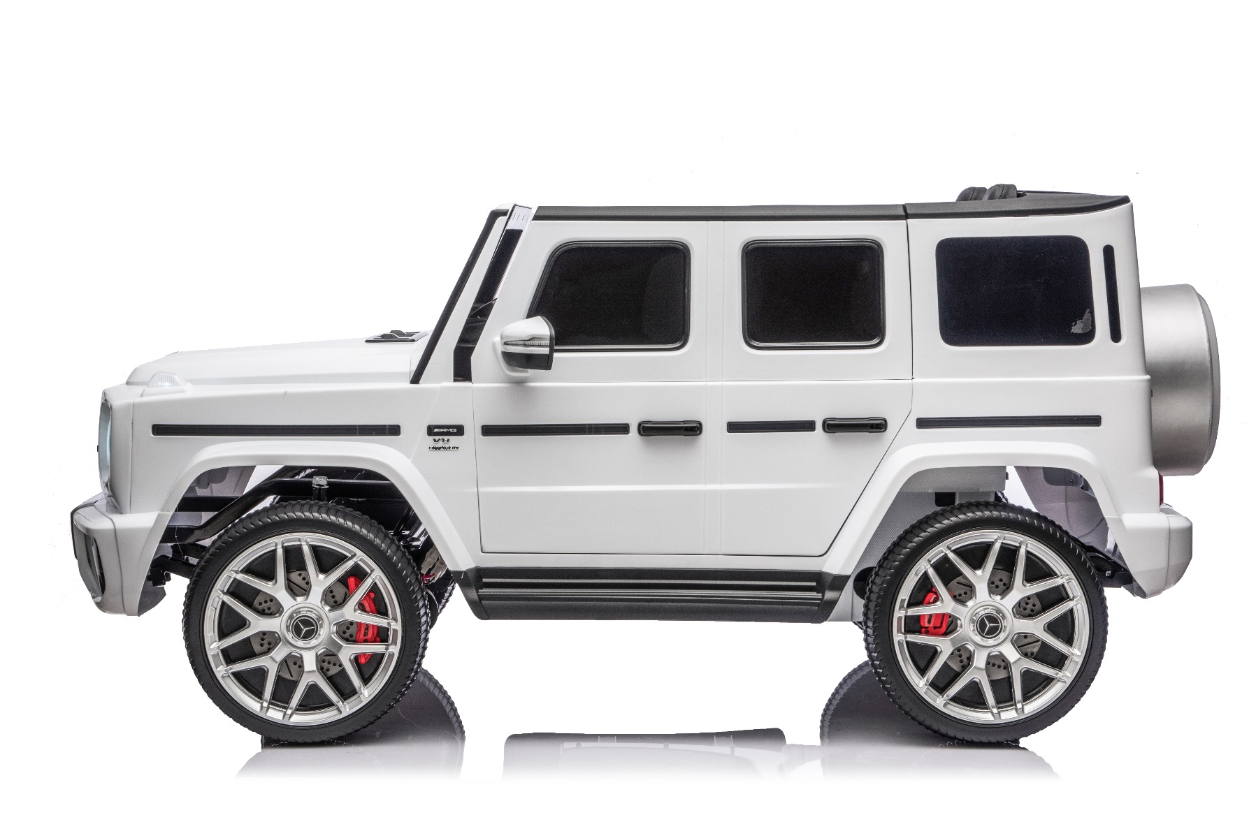 Mașină electrică de jucărie Mercedes-Benz G63 AMG 4x4 cu două locuri, alb, player MP3 cu conexiune USB/AUX și Bluetooth, tractiune 4x4, baterie litiu, roti EVA cu suspensie, scaune din piele artificială, telecomandă, licentă originală - imagine 10