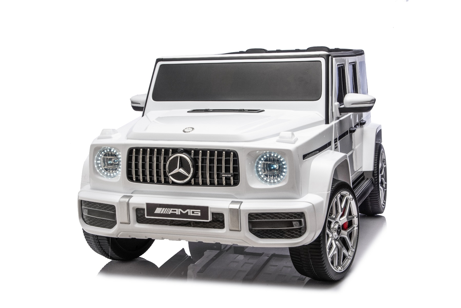 Mașină electrică de jucărie Mercedes-Benz G63 AMG 4x4 cu două locuri, alb, player MP3 cu conexiune USB/AUX și Bluetooth, tractiune 4x4, baterie litiu, roti EVA cu suspensie, scaune din piele artificială, telecomandă, licentă originală - imagine 34