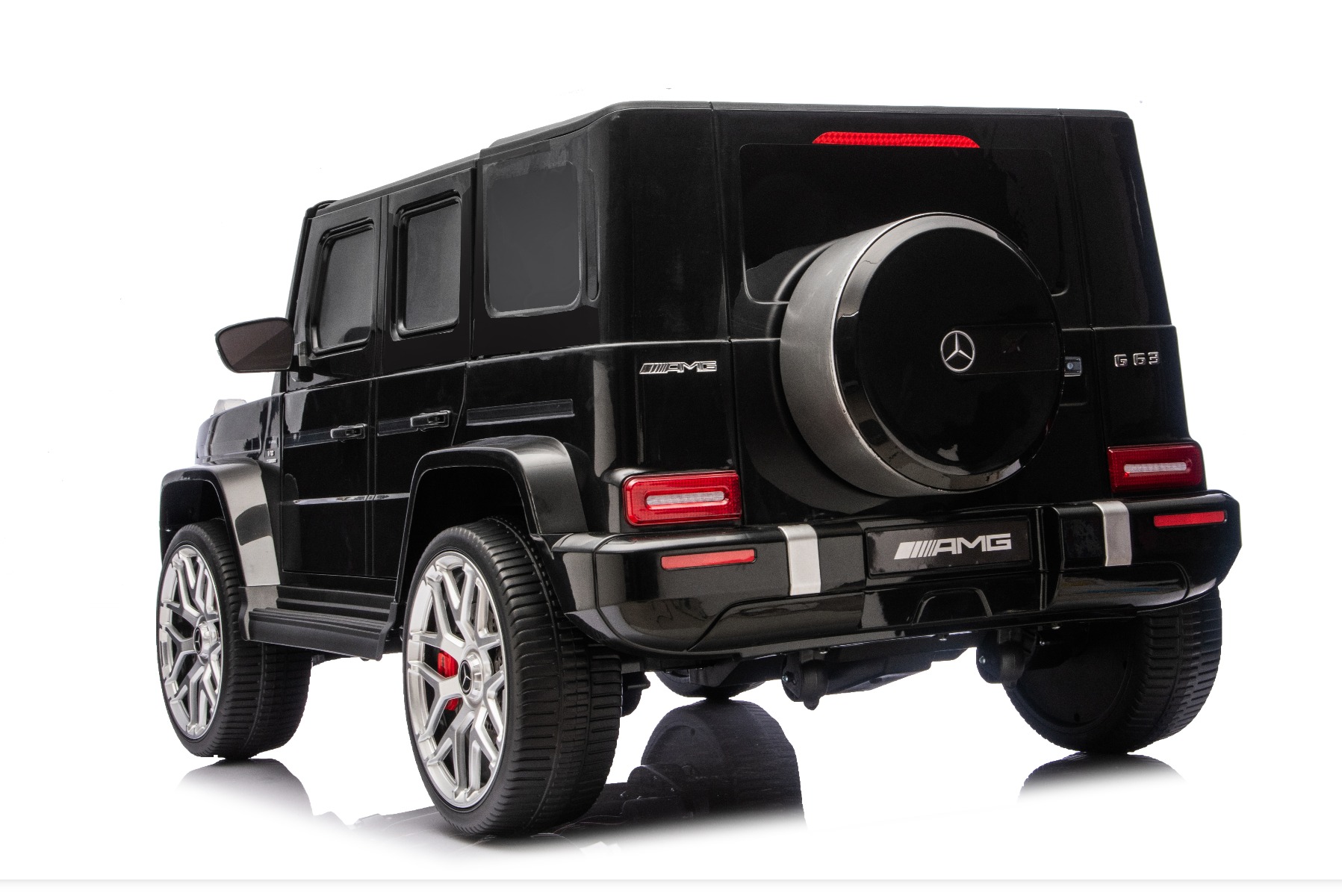 Mașină electrică de jucărie Mercedes-Benz G63 AMG 4x4 cu două locuri, negru, player MP3 cu conexiune USB/AUX și Bluetooth, tracțiune 4x4, baterie litiu, roți EVA cu suspensie, scaune din piele artificială, telecomandă, licență originală - imagine 36