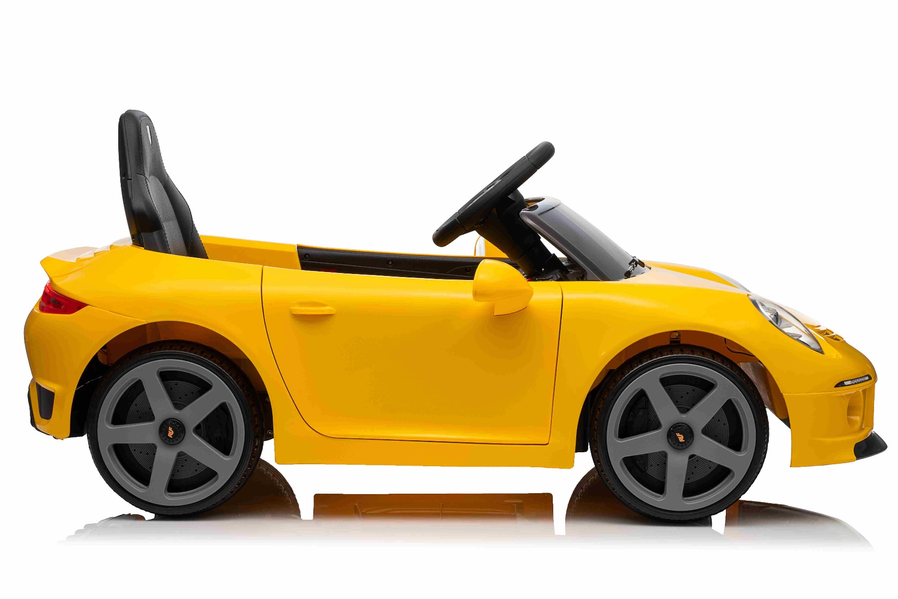 Mașină electrică copii RUF GT 12V, galben, Uși care se deschid, Telecomandă 2.4 GHz, Lumini LED față și spate, Intrare USB/Aux, Baterie litiu, Motor 2 X 35W, Licență ORIGINALĂ - imagine 16