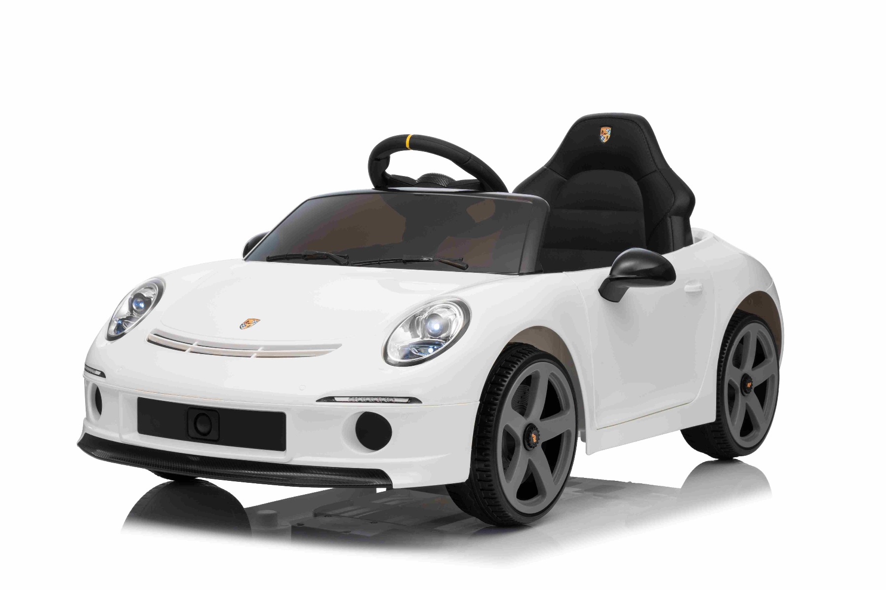 Mașină electrică copii RUF GT 12V, alb, Uși care se deschid, Telecomandă 2.4 GHz, Lumini LED față și spate, Intrare USB/Aux, Baterie litiu, Motor 2 X 35W, Licență ORIGINALĂ