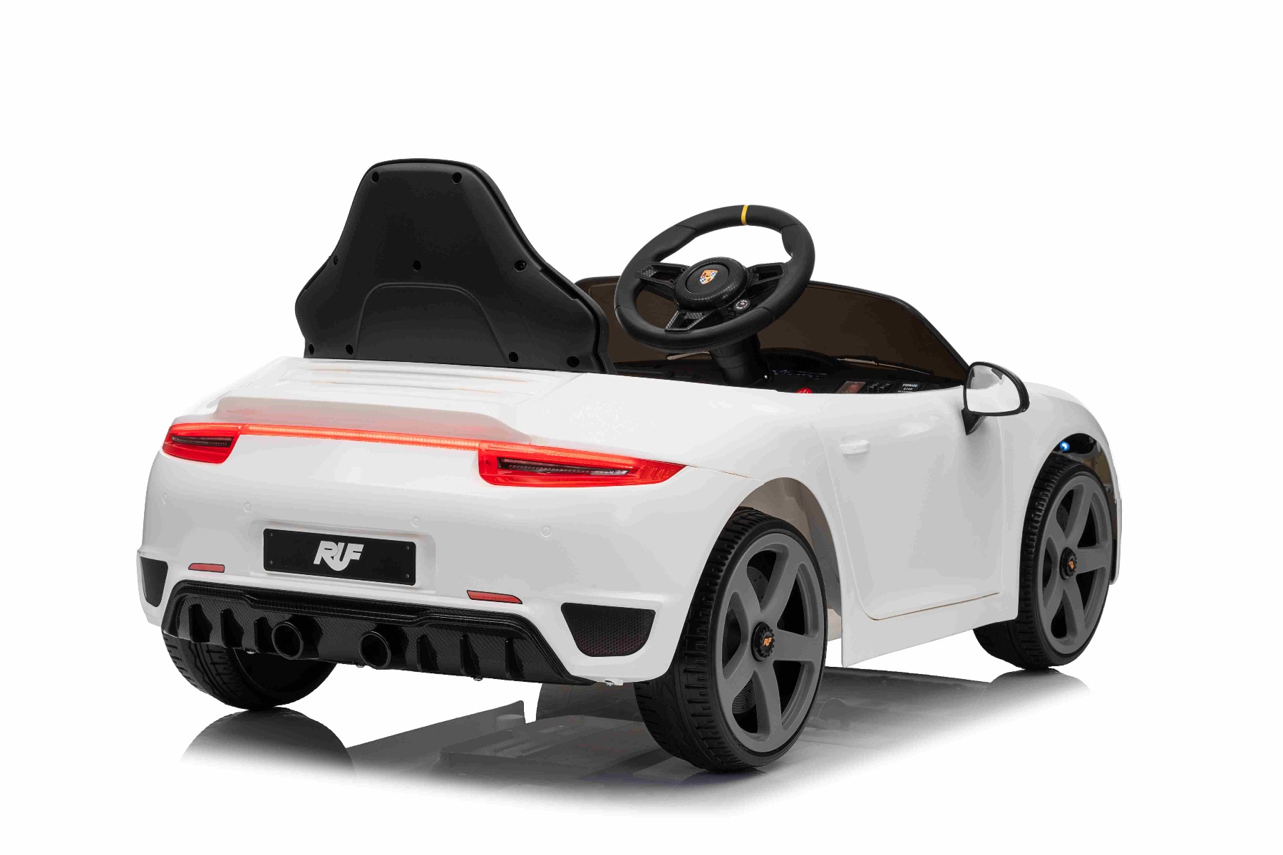 Mașină electrică copii RUF GT 12V, alb, Uși care se deschid, Telecomandă 2.4 GHz, Lumini LED față și spate, Intrare USB/Aux, Baterie litiu, Motor 2 X 35W, Licență ORIGINALĂ - imagine 6