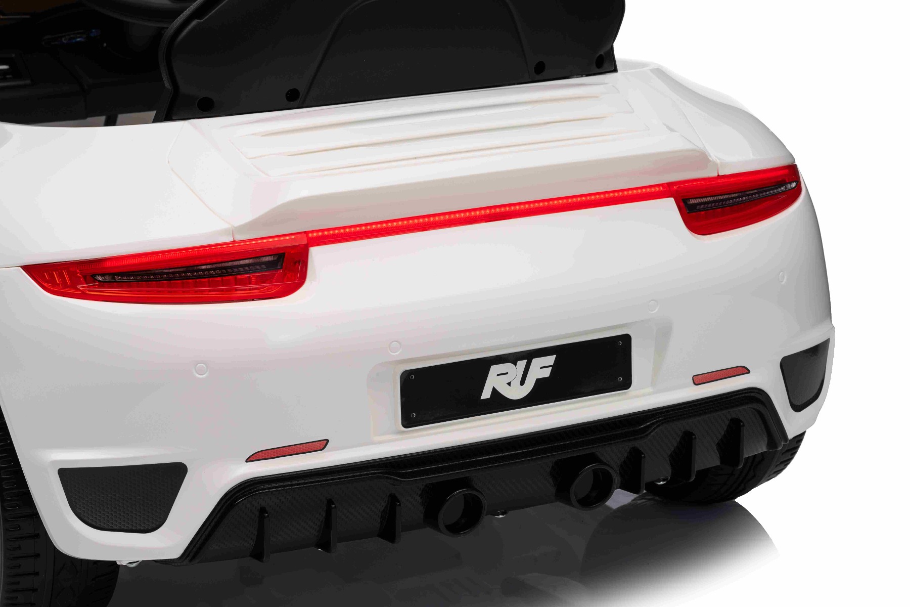 Mașină electrică copii RUF GT 12V, alb, Uși care se deschid, Telecomandă 2.4 GHz, Lumini LED față și spate, Intrare USB/Aux, Baterie litiu, Motor 2 X 35W, Licență ORIGINALĂ - imagine 41