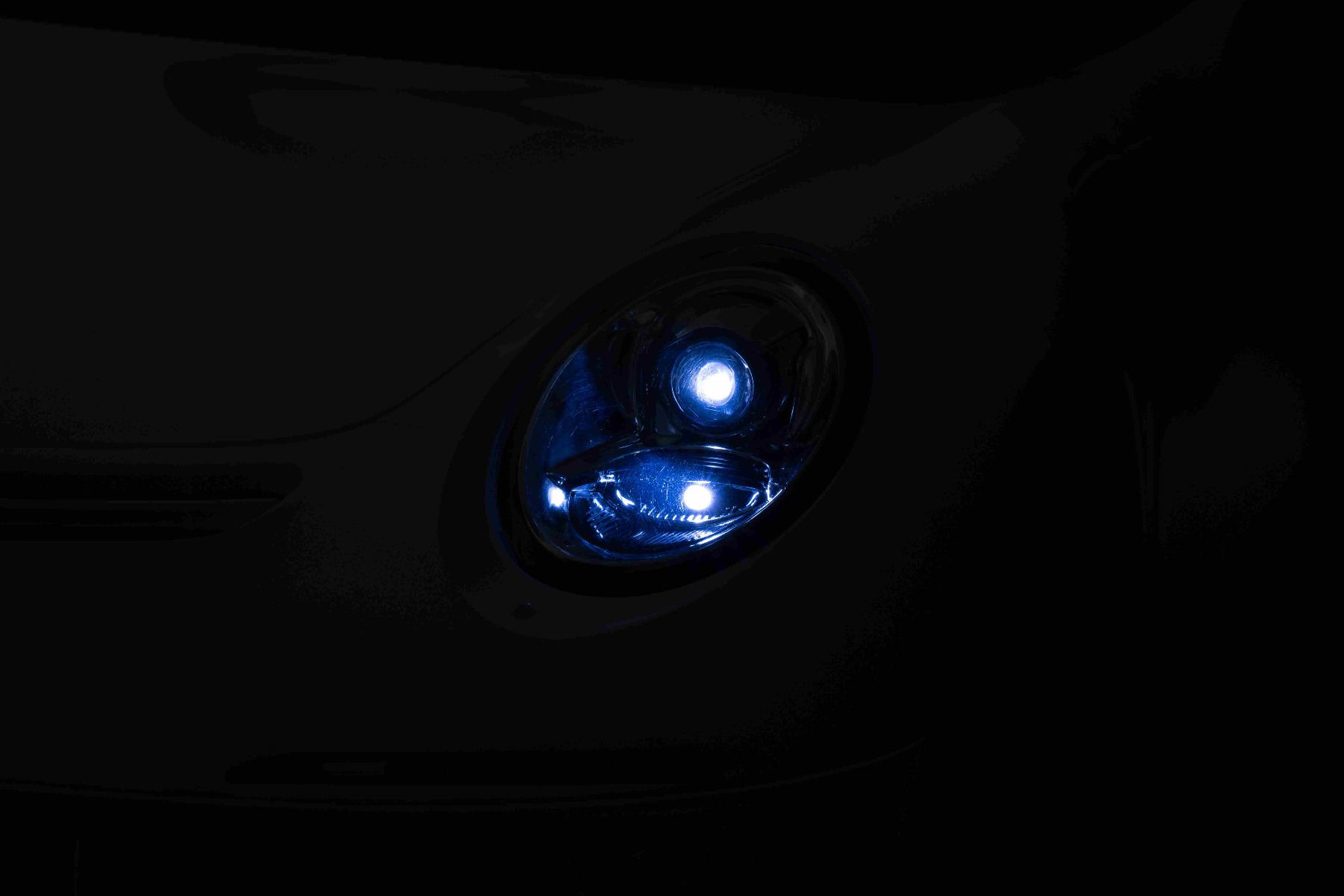 Mașină electrică copii RUF GT 12V, alb, Uși care se deschid, Telecomandă 2.4 GHz, Lumini LED față și spate, Intrare USB/Aux, Baterie litiu, Motor 2 X 35W, Licență ORIGINALĂ - imagine 48