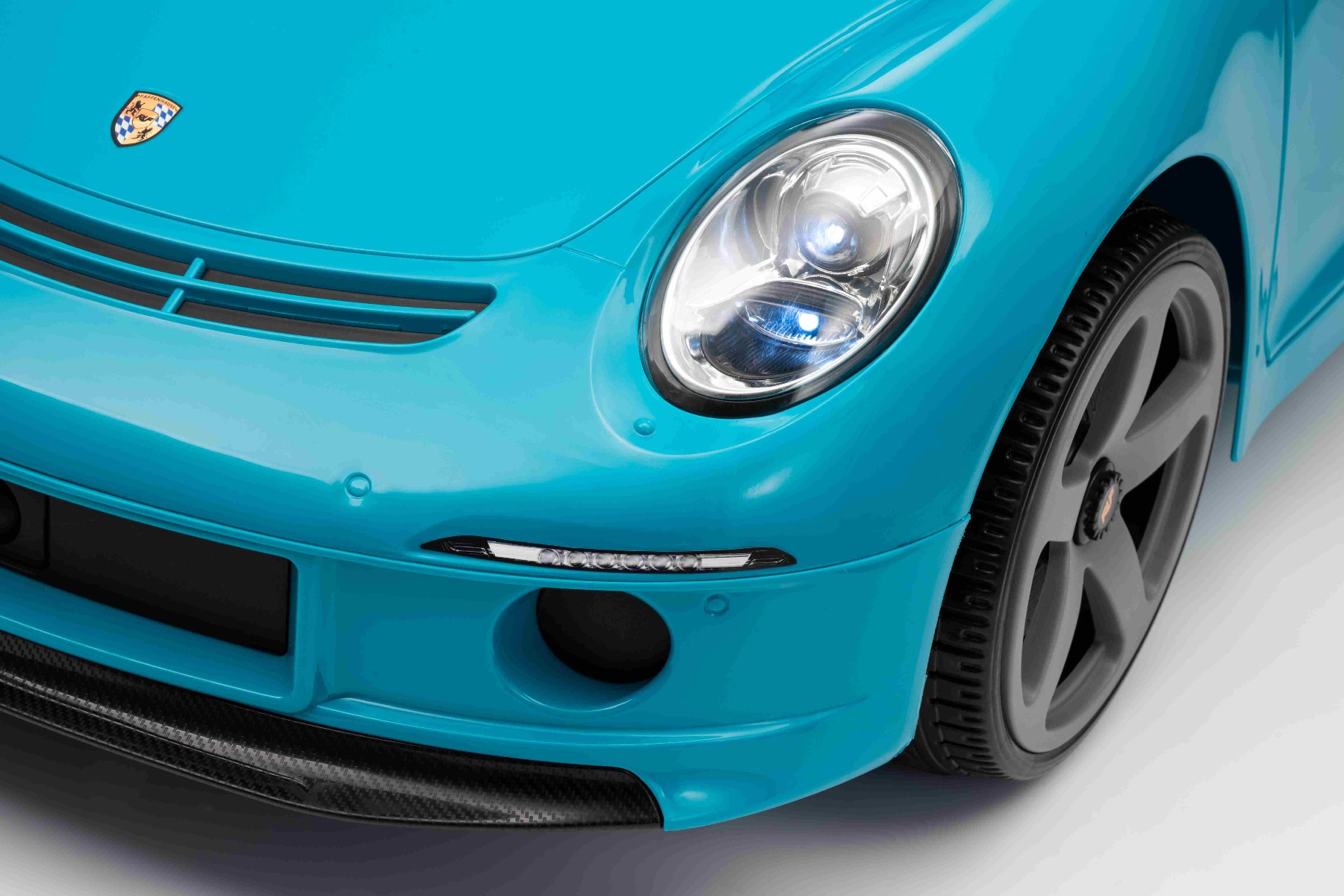 Mașină electrică copii RUF GT 12V, albastru, Uși care se deschid, Telecomandă 2.4 GHz, Lumini LED față și spate, Intrare USB/Aux, Baterie litiu, Motor 2 X 35W, Licență ORIGINALĂ - imagine 24