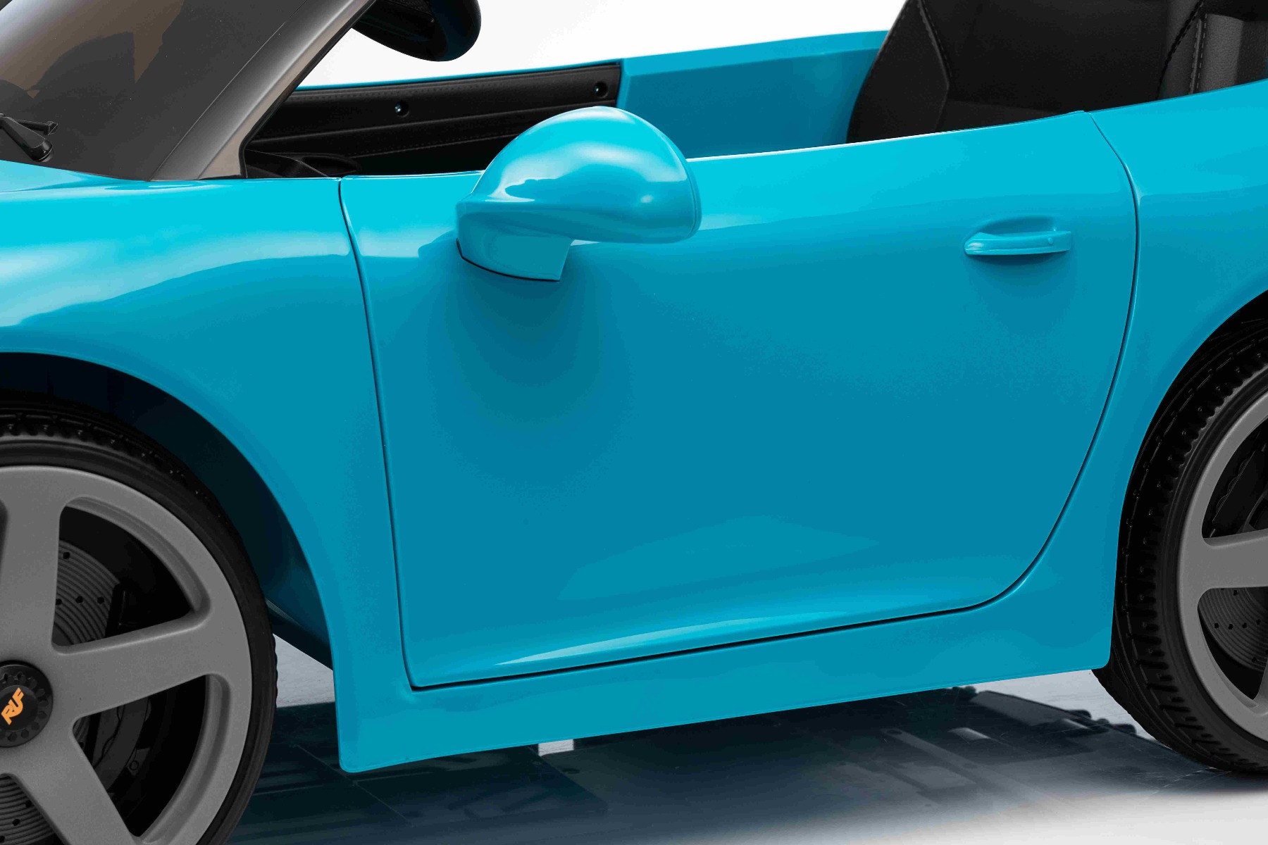 Mașină electrică copii RUF GT 12V, albastru, Uși care se deschid, Telecomandă 2.4 GHz, Lumini LED față și spate, Intrare USB/Aux, Baterie litiu, Motor 2 X 35W, Licență ORIGINALĂ - imagine 28