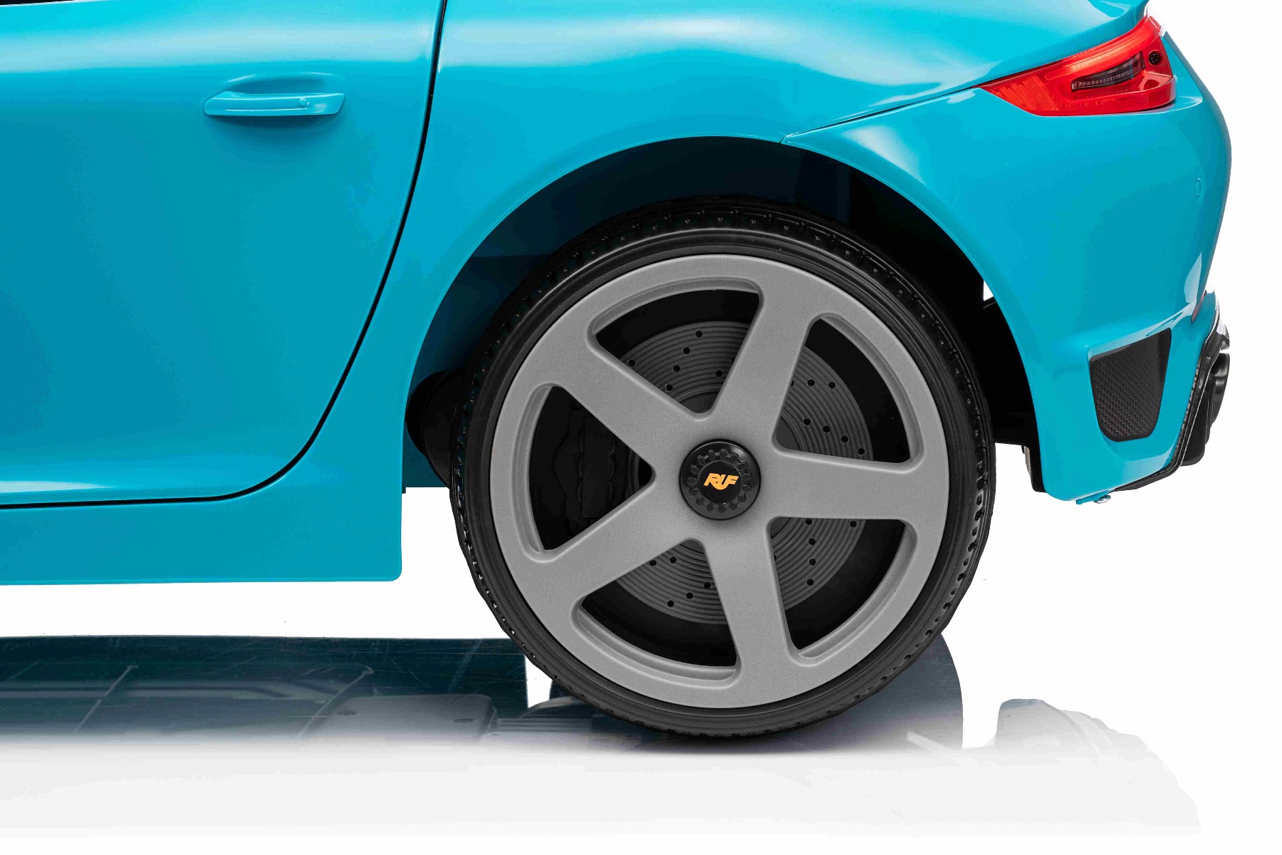 Mașină electrică copii RUF GT 12V, albastru, Uși care se deschid, Telecomandă 2.4 GHz, Lumini LED față și spate, Intrare USB/Aux, Baterie litiu, Motor 2 X 35W, Licență ORIGINALĂ - imagine 29