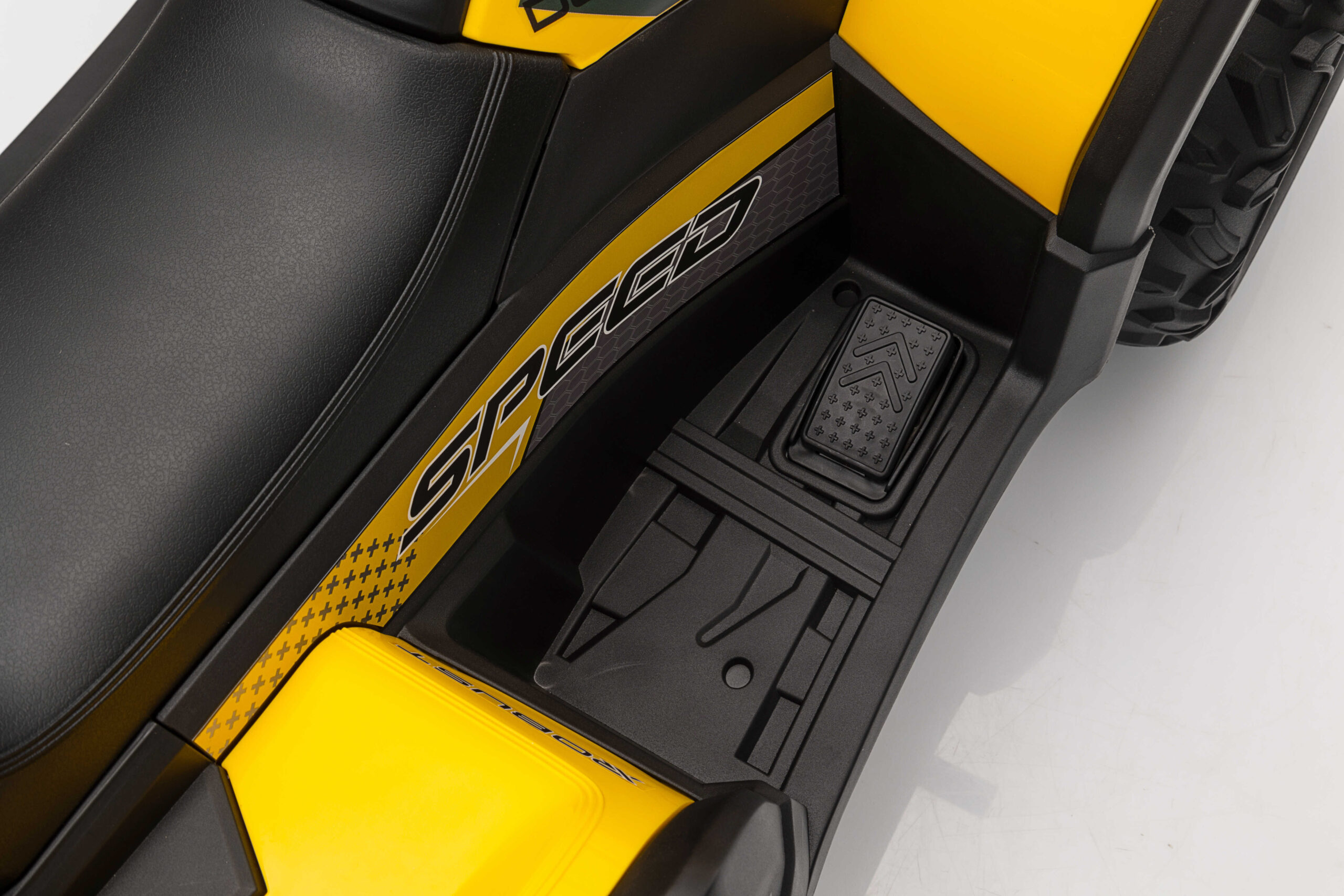 ATV electric pentru copii Mini Desert 12V 4x4 Galben, telecomanda parentala, Bluetooth - imagine 5