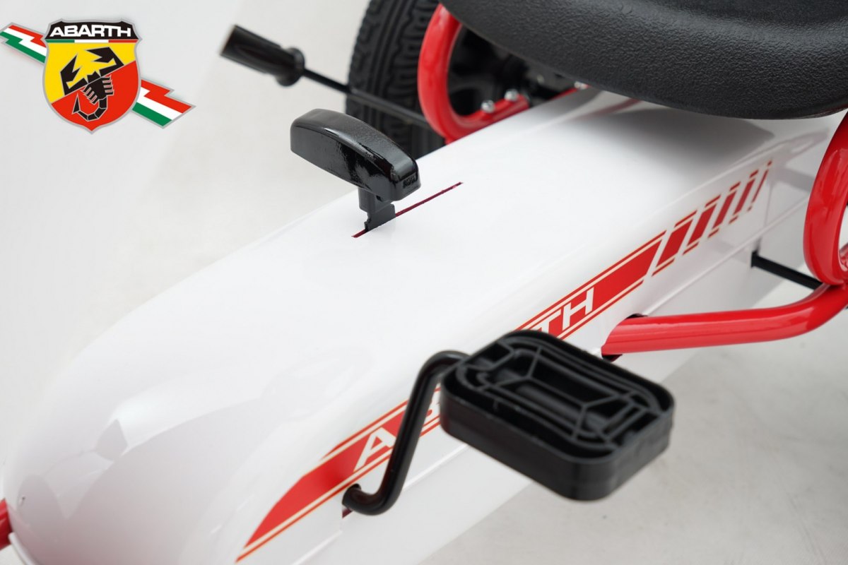 Kart cu pedale pentru copii FIAT500 ABARTH (9388) Alb - imagine 2
