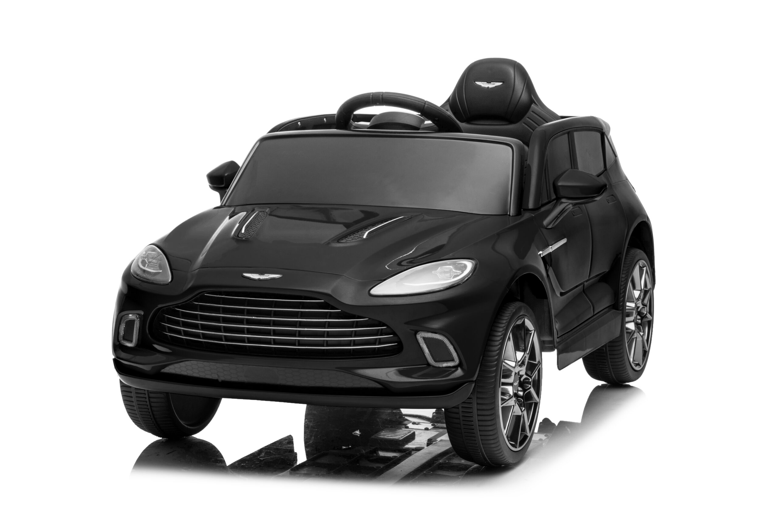 Masinuta electrica pentru copii Aston Martin DBX Lux 12V 100W 4x4 (S310) Negru