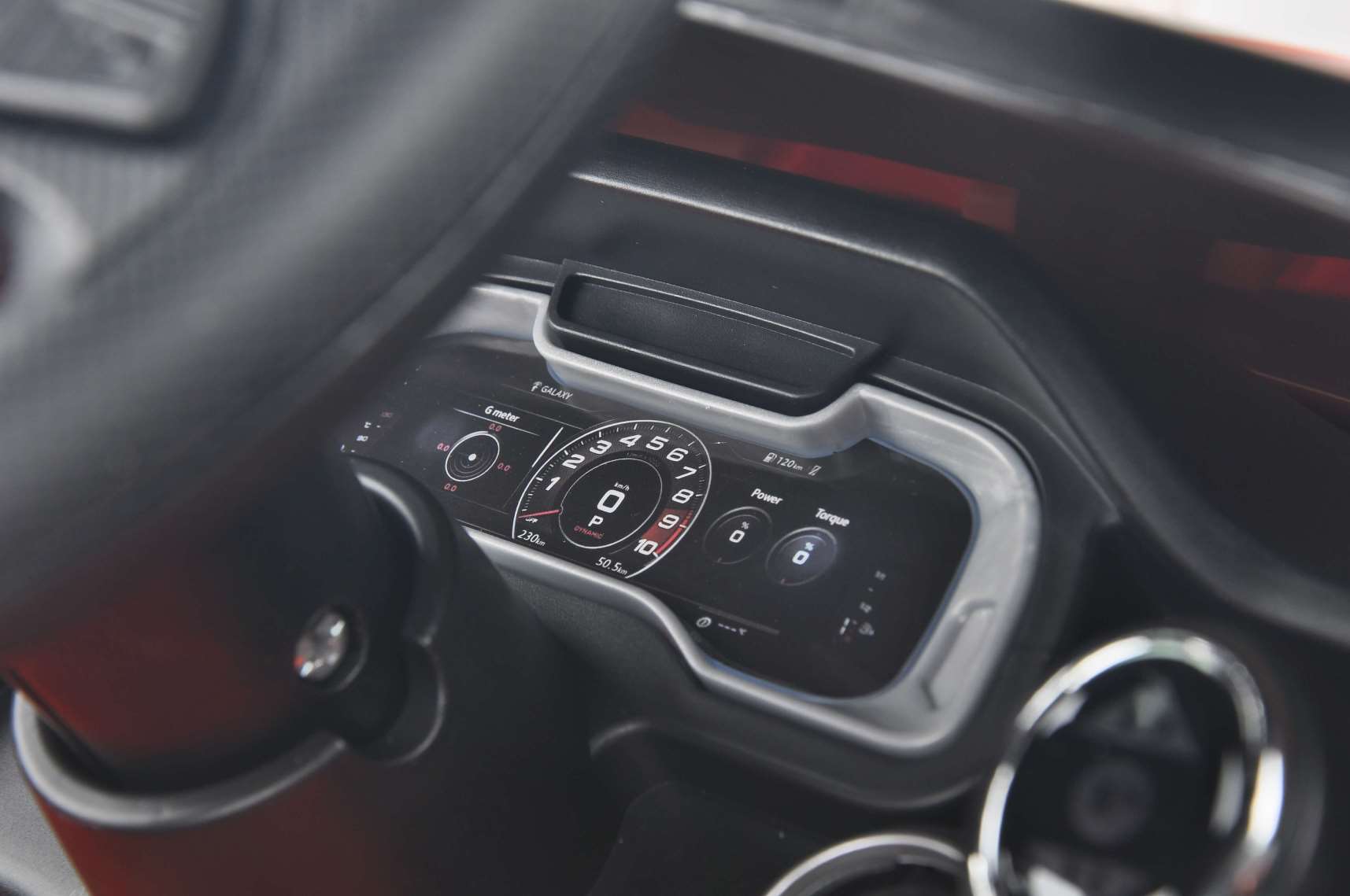 Masinuta electrica pentru copii AUDI Q8 (11877) Rosu - imagine 3