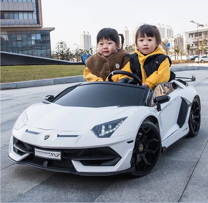 Masinuta electrica pentru copii Lamborghini Aventador SVJ Roadster Lux 12V cu 2 locuri (2028) Alb - imagine 2