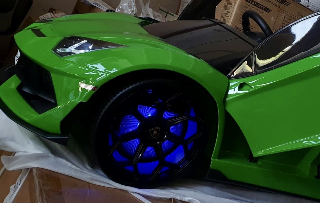 Masinuta electrica pentru copii Lamborghini Aventador SVJ Roadster Lux 12V cu 2 locuri (2028) Verde - imagine 3