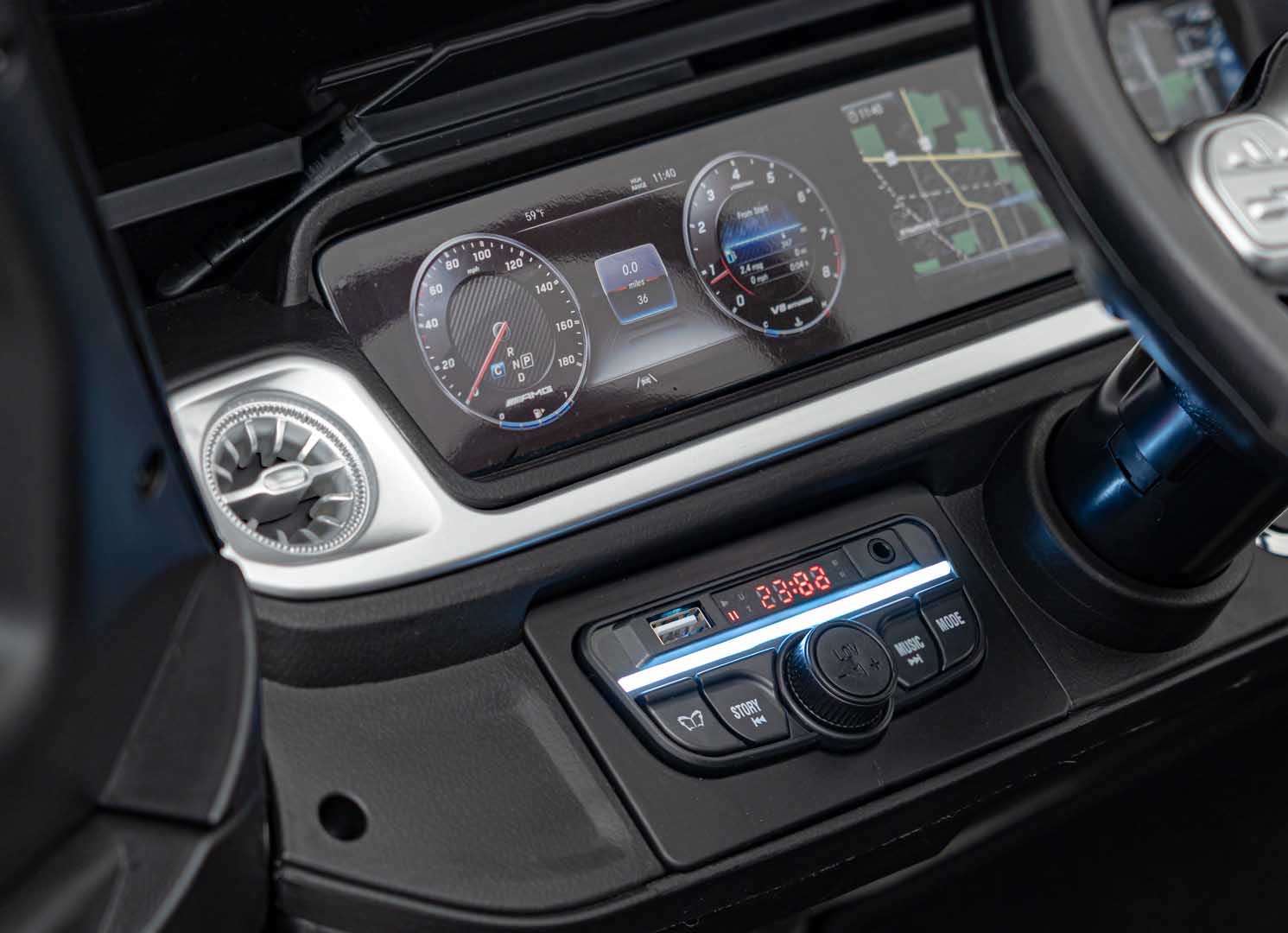 Masinuta electrica pentru copii cu 2 locuri, Mercedes AMG G63 NOU XXL 24V 800W 4x4 Negru - imagine 4