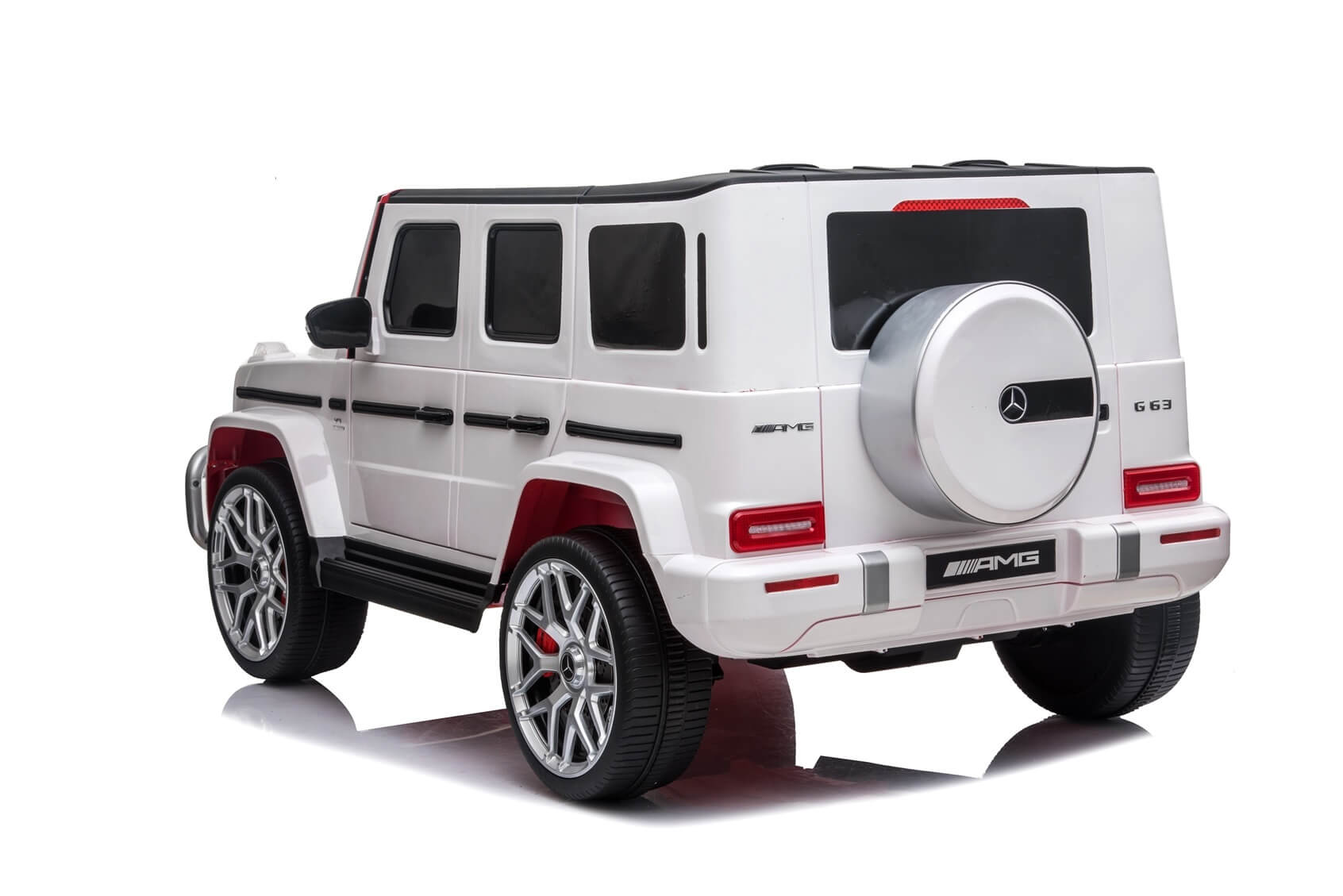 Masinuta electrica pentru copii cu 2 locuri, Mercedes AMG G63 NOU XXL 24V 200W 4x4 (s307) Alb - imagine 4