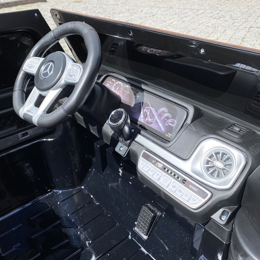 Masinuta electrica pentru copii cu 2 locuri, Mercedes AMG G63 NOU XXL 24V 200W 4x4 (s307) Negru - imagine 6