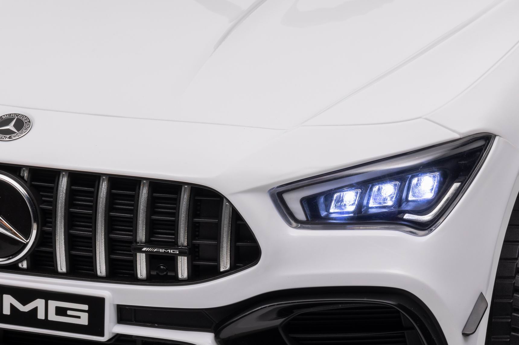 Masinuta electrica copii Mercedes-AMG CLA45 12V 90W Alb, roti EVA, scaun piele, telecomanda parentala, Bluetooth, Mercedes Benz - imagine 2