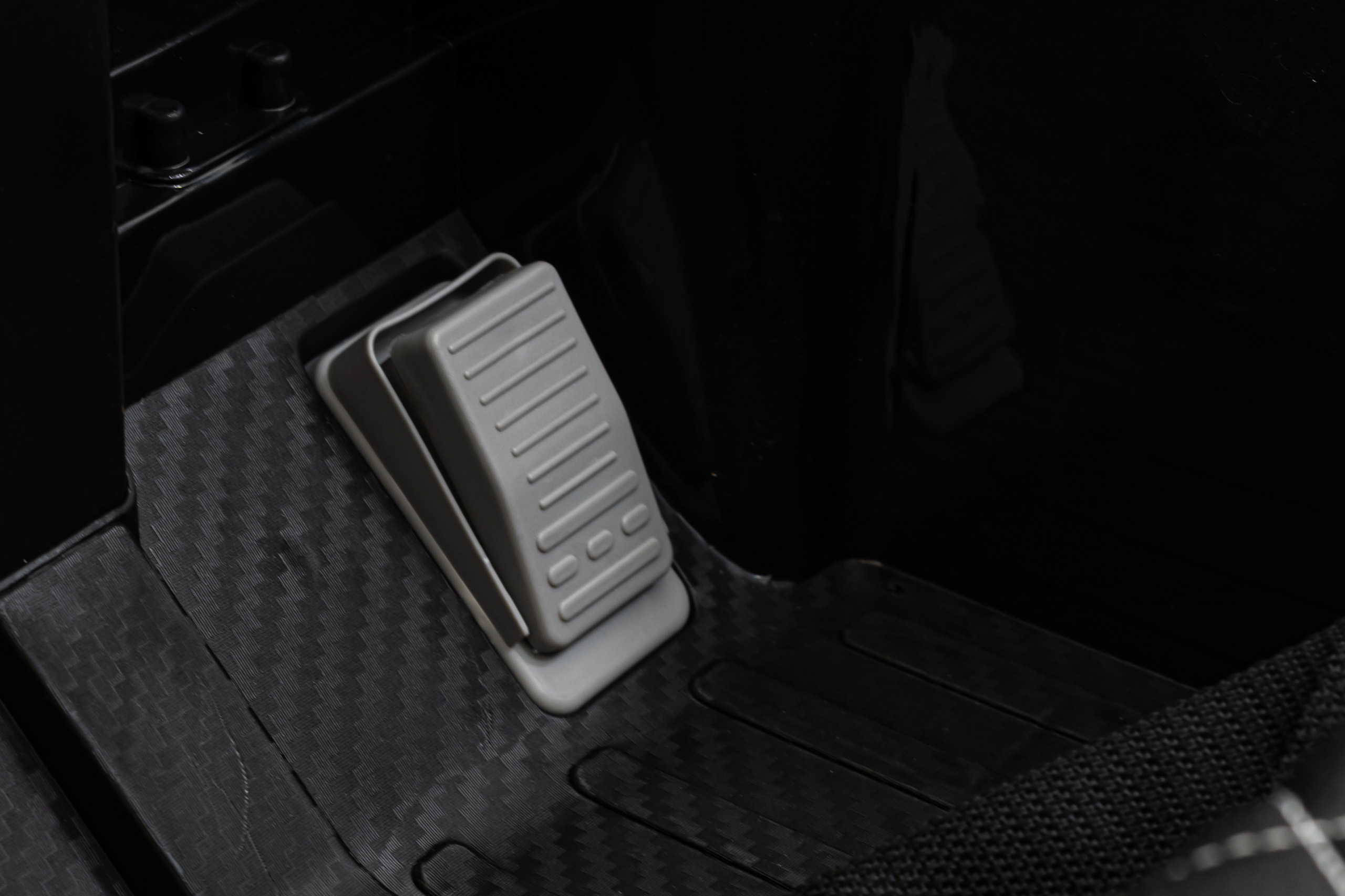 Masinuta electrica pentru copii Mercedes AMG G63 12V 70W, Negru - imagine 7