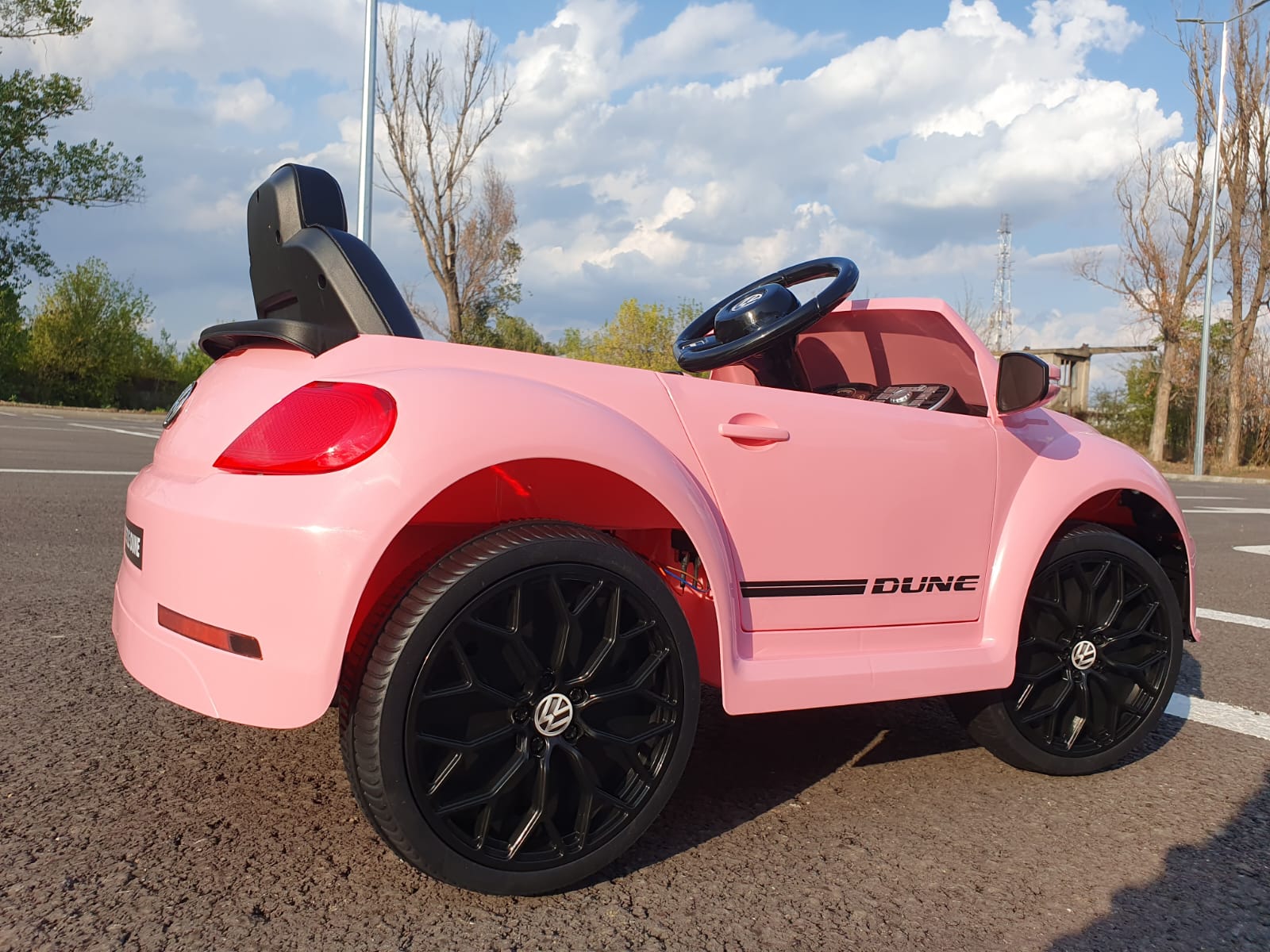 Masinuta electrica pentru copii VOLKSWAGEN Beetle Dune 12V 50W (S503) Roz - imagine 5