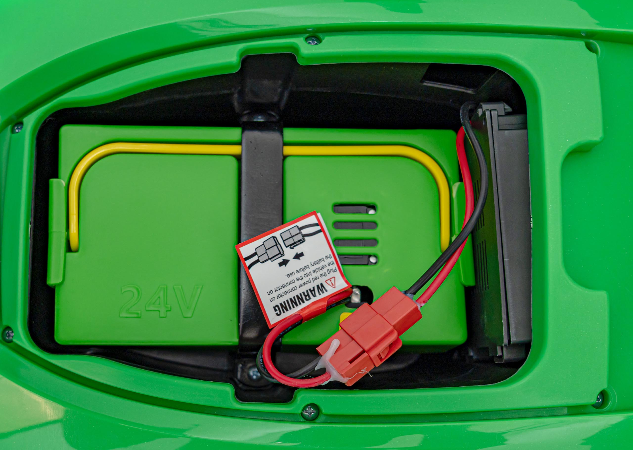 Tractor electric pentru copii cu remorca BLAST Z 24V 400W, echipare Lux: roti EVA, scaun piele, telecomanda parentala, Verde - imagine 13